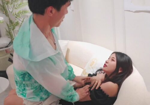 Bố dượng cưỡng hiếp đứa con riêng của vợ khi vợ vắng nhà Bố dượng cưỡng hiếp đứa con riêng của vợ khi vợ vắng nhà