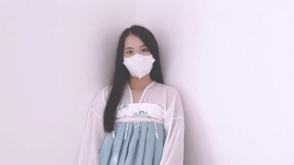 LLS300 - Em gái cổ trang thích chơi cưỡi ngựa LLS300 - Em gái cổ trang thích chơi cưỡi ngựa